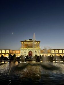 Isfahan Tour 3-Days Ali Qapu Palace